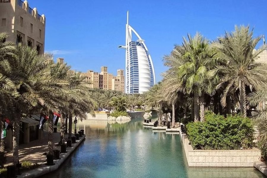 Tour privado de medio día por la ciudad de Dubai con entrada a Burj Khalifa
