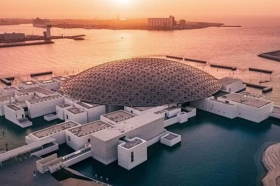 Recorrido por la ciudad de Abu Dabi con Museo del Louvre desde Abu Dabi