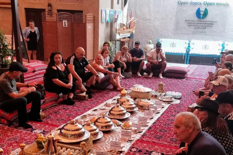 Un recorrido exclusivo por la ciudad patrimonial de Dubai con visita a la casa del jeque Saeed Al Maktoum desde Port Rashid