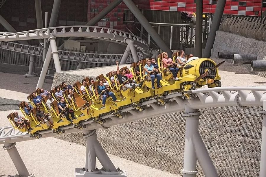 Entradas Abu Dhabi Ferrari World en línea con traslado al hotel