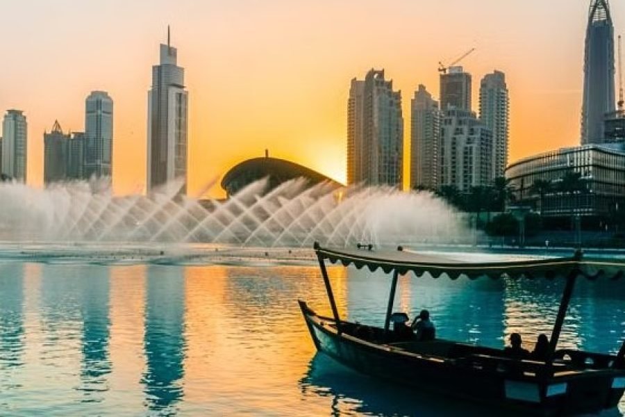Reserve paseo en barco por la fuente de Dubai con entradas para el Burj Khalifa