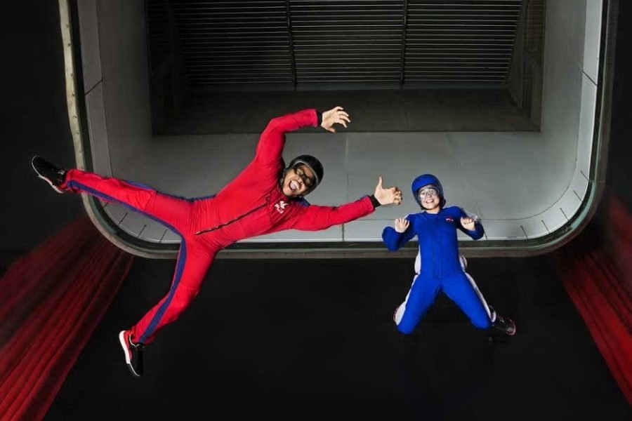 Reserve su experiencia de paracaidismo bajo techo en IFLY Dubai hoy